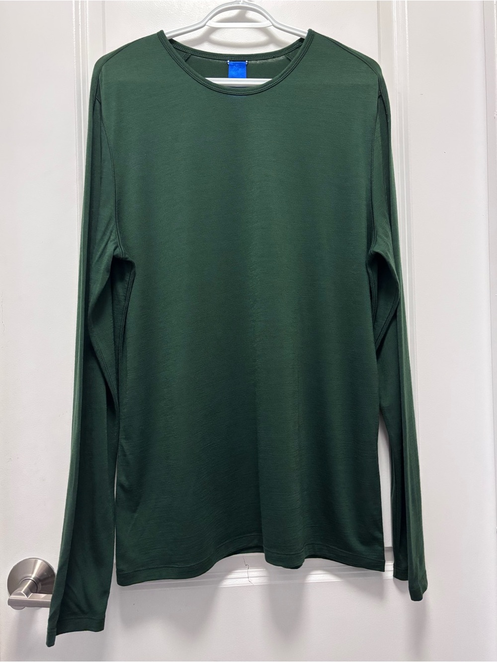 Kit and Ace Long Sleeve Crewneck in Forest Green